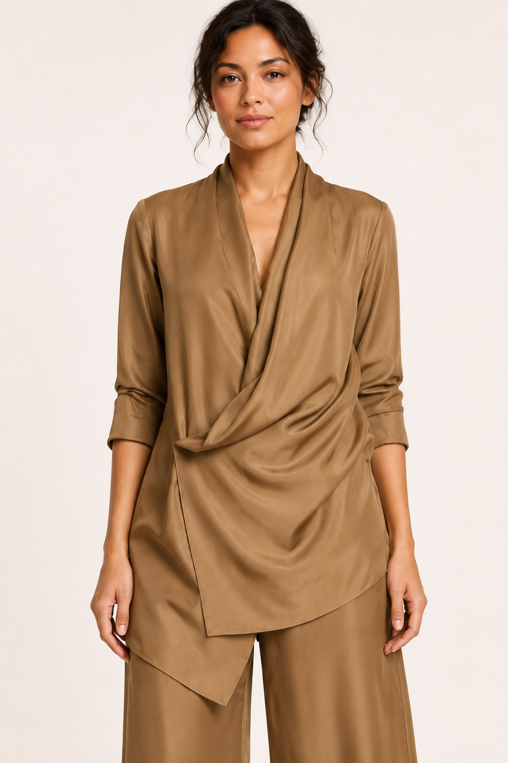 Satin-Set aus Bluse und Hose für Damen – Kerstin