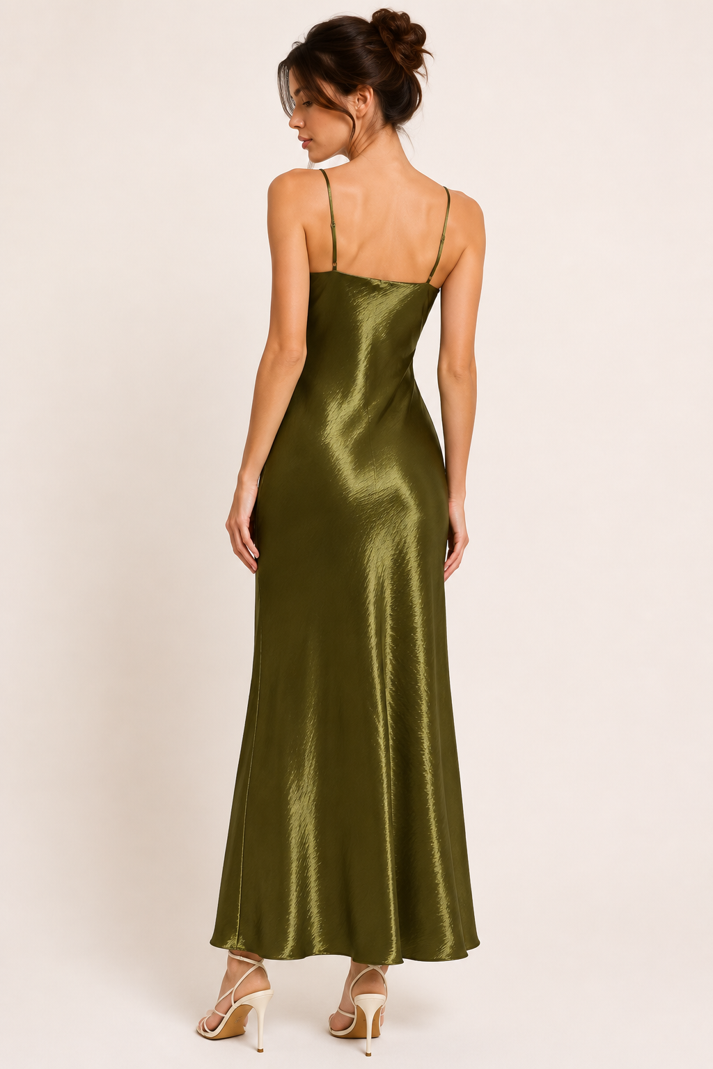 Satin-Midi-Kleid im Lingerie-Stil für Damen mit V-Ausschnitt – Leni