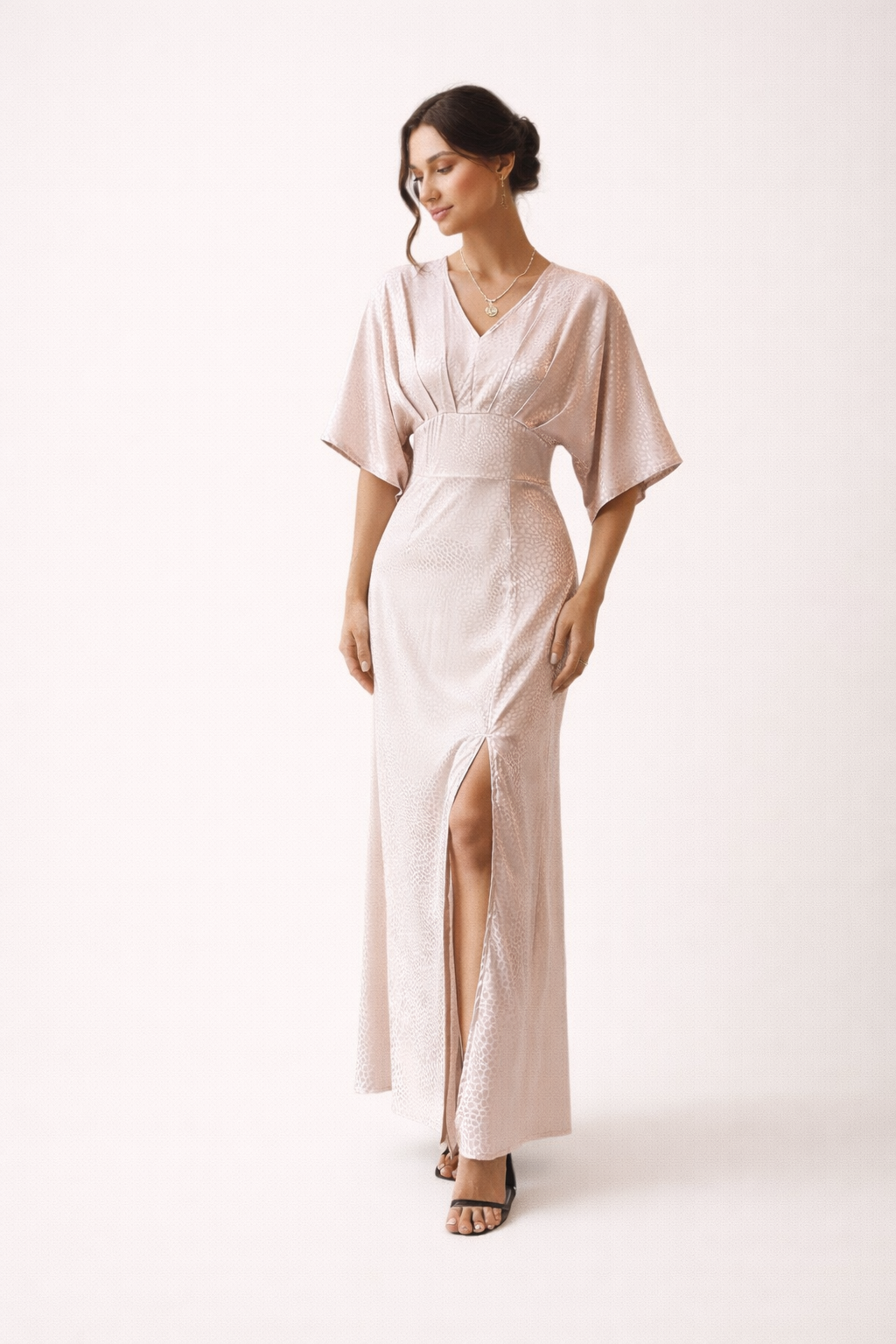 Bequemes kurzärmeliges Maxikleid mit Seitenschlitz - Fedra