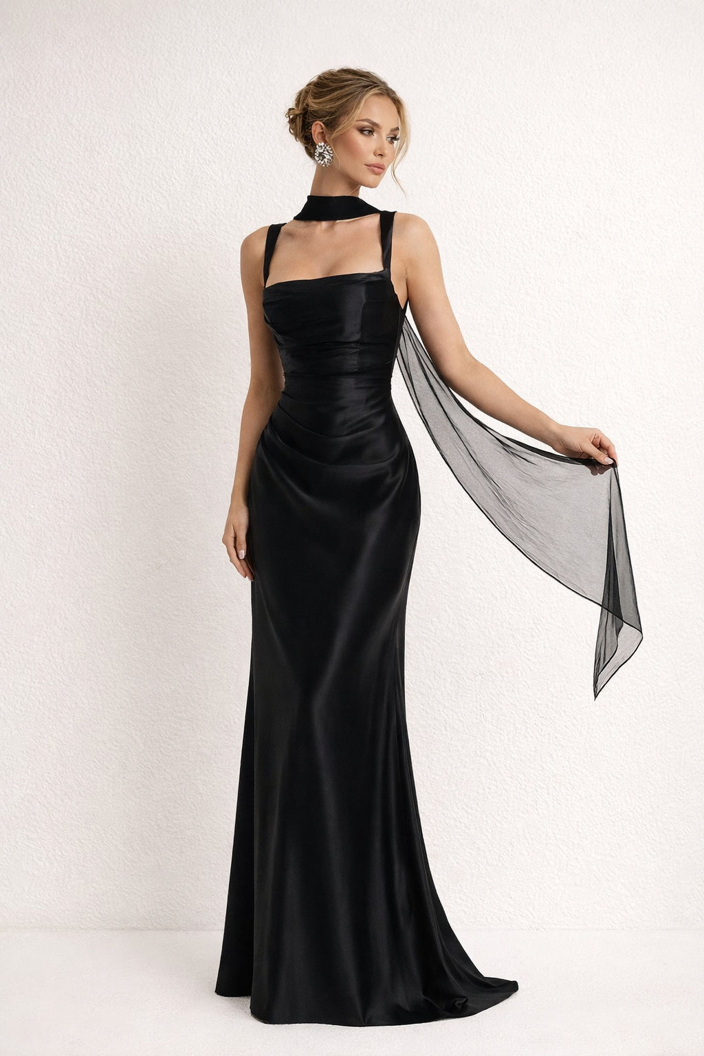 Ärmelloses, langes, elegantes, schmal geschnittenes Kleid für Frauen - Astrid