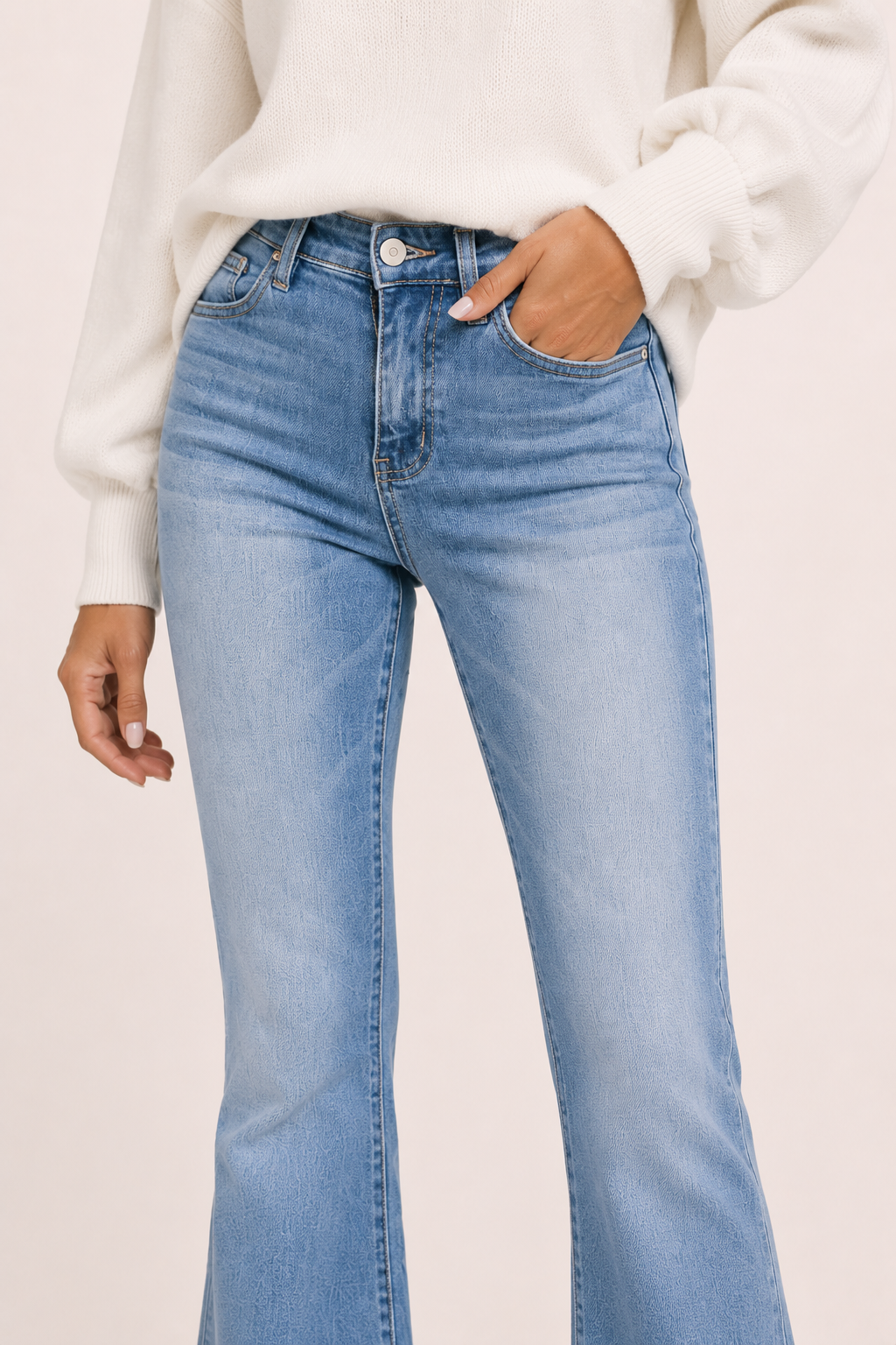 Damen-Jeans mit hoher Taille und ausgestelltem Bein – Greta