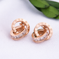 Créoles pour femmes en or rose avec cristaux