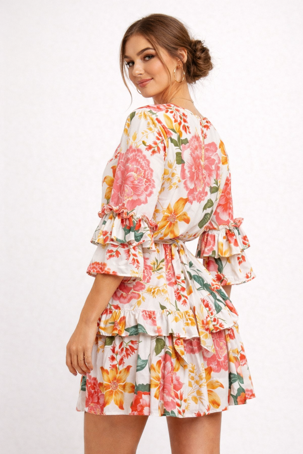 Geblümtes Damenkleid mit Rüschen und Schleife - Camila