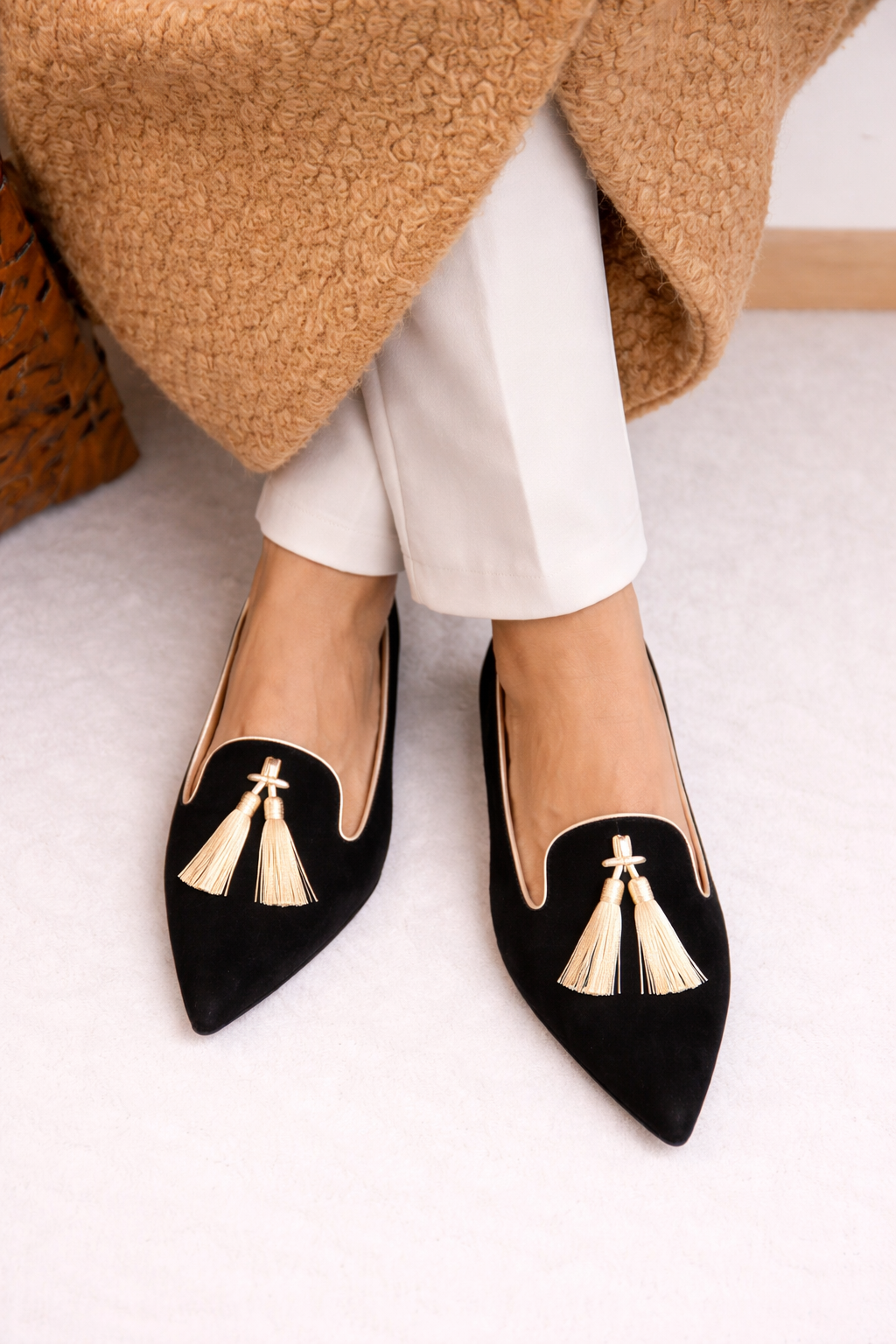 Damen Slipper mit eleganten Quasten und spitzer Zehe - Éléonore