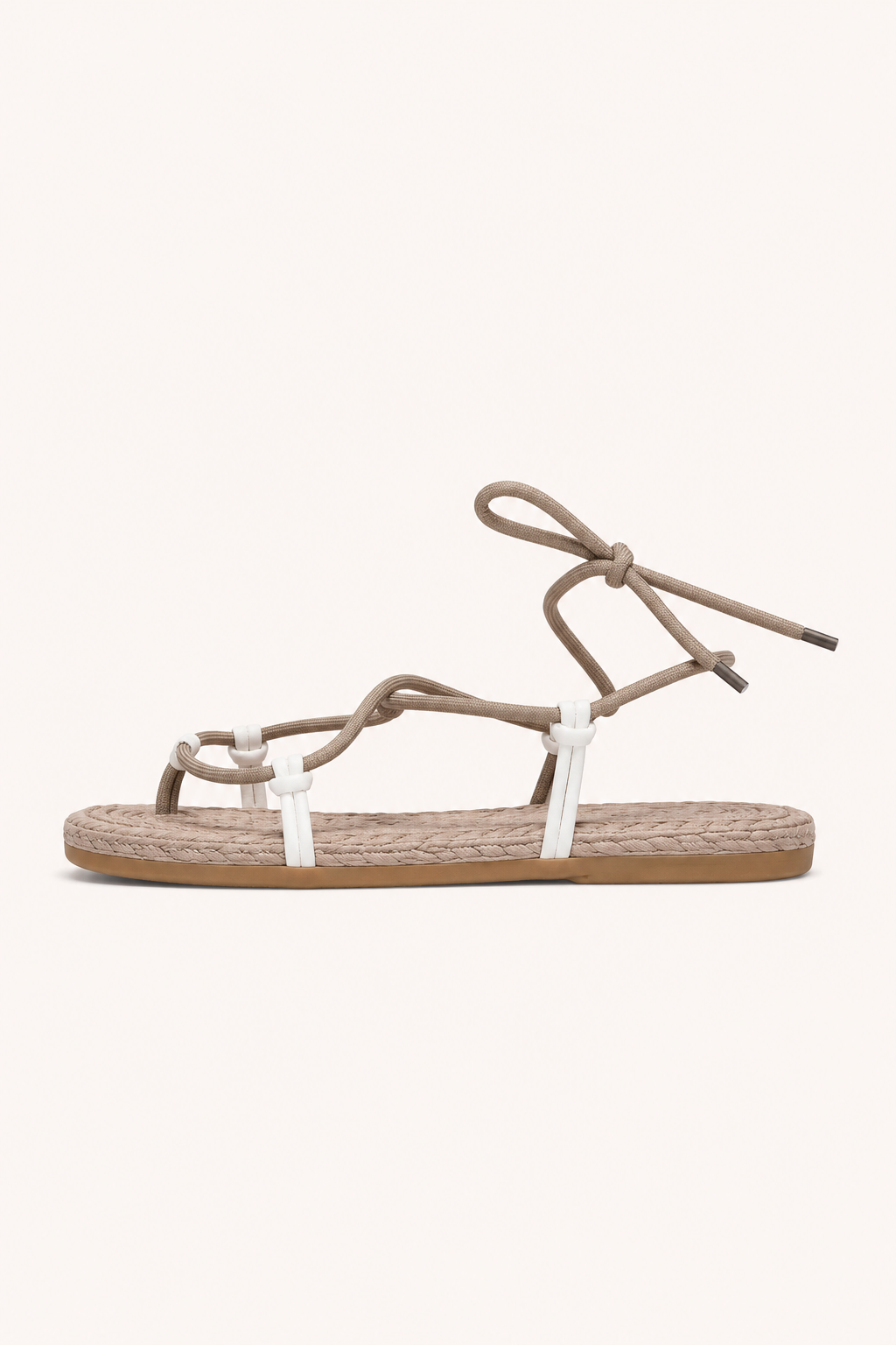 Flache Schnürsandalen für Damen mit schmalen Riemchen und Knöchelriemen – Leni