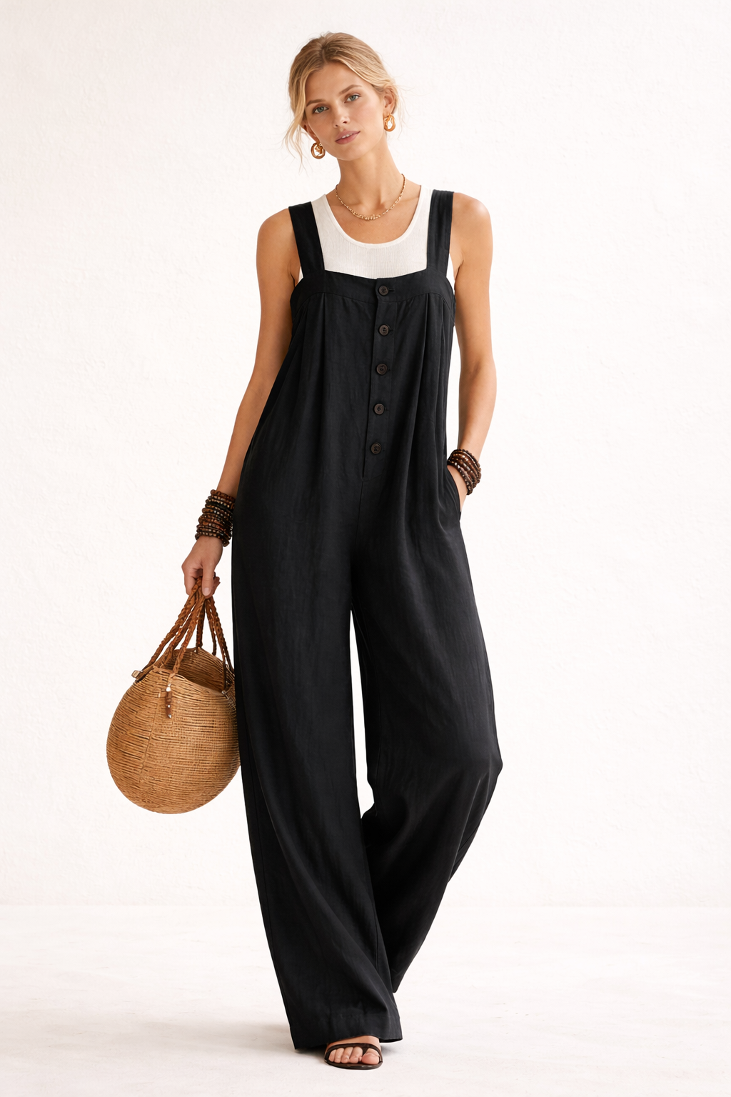 Langer Jumpsuit mit breiten Trägern und Knöpfen vorne für Frauen - Corinna
