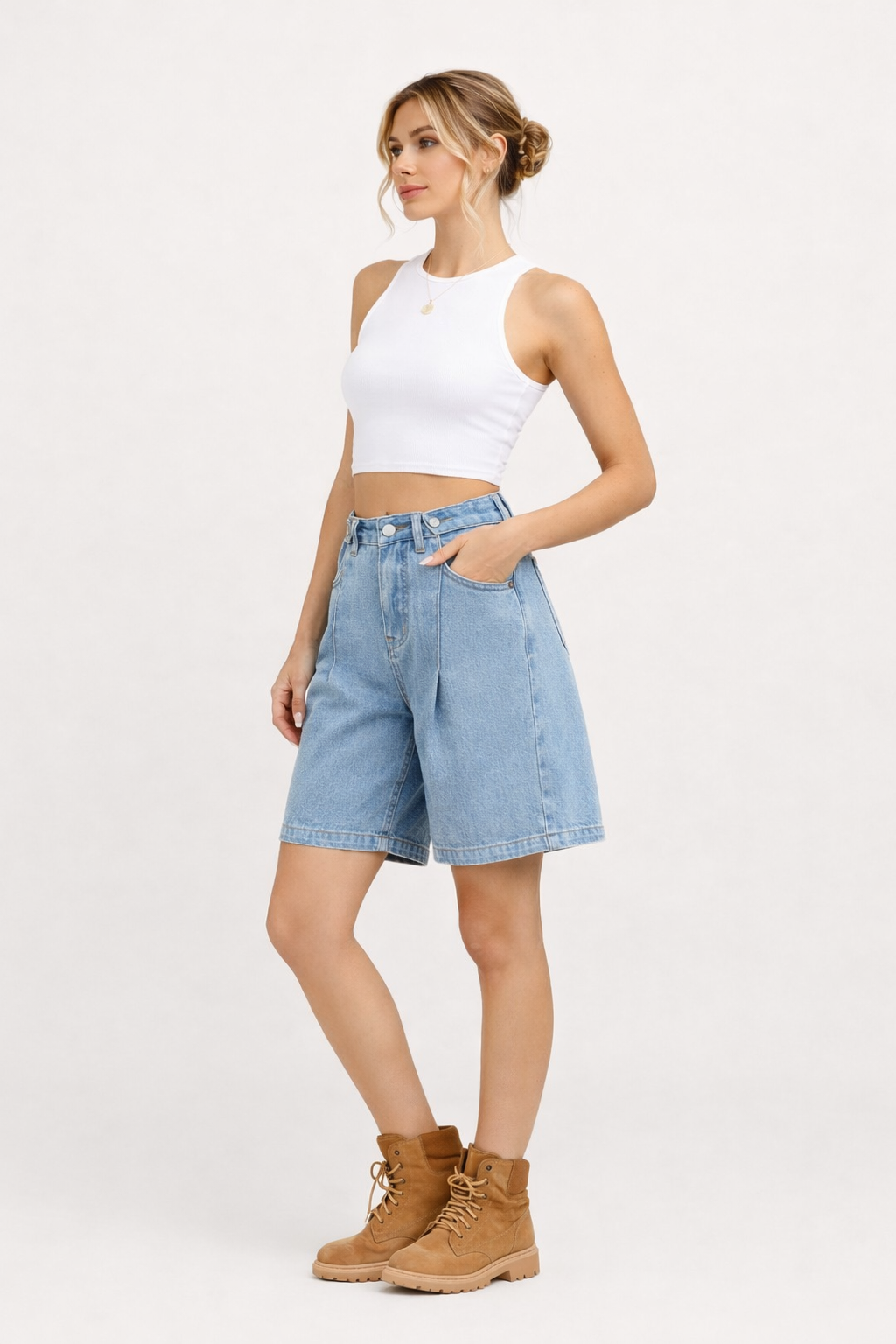 Damen Denim Bermuda Shorts mit verstellbaren Knöpfen - Erika