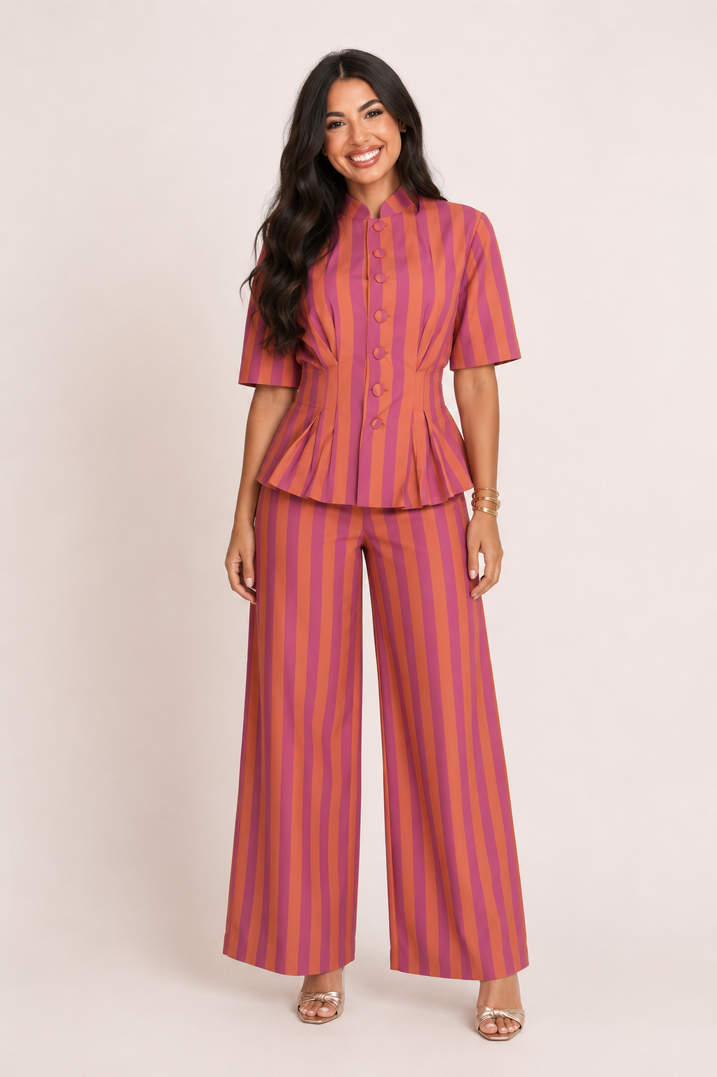 Elegantes Set aus kurzärmeliger Bluse und Hose – Caussie