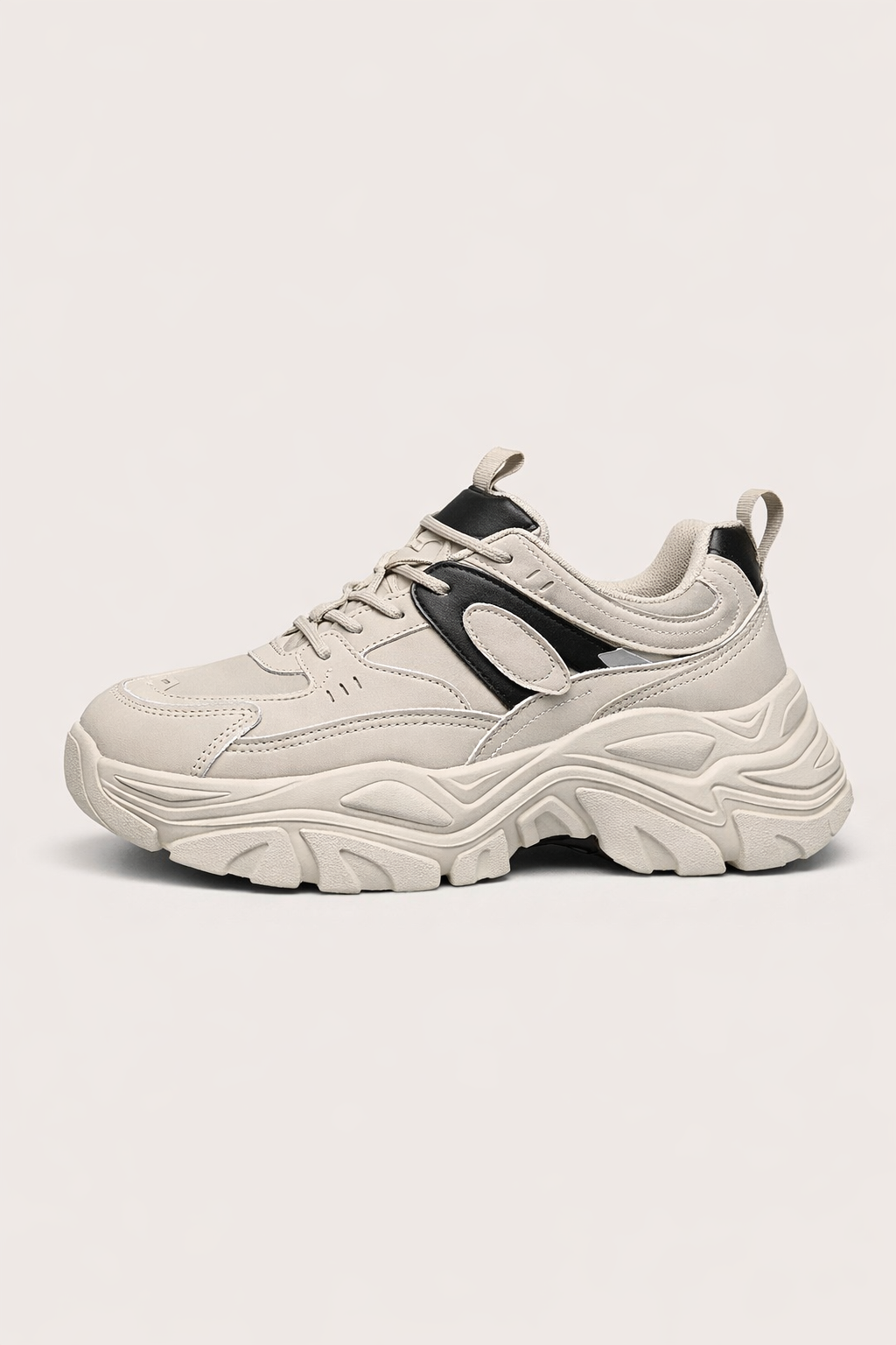 Damen-Sportschuhe mit stabiler Sohle und modernem Design - Alessandra