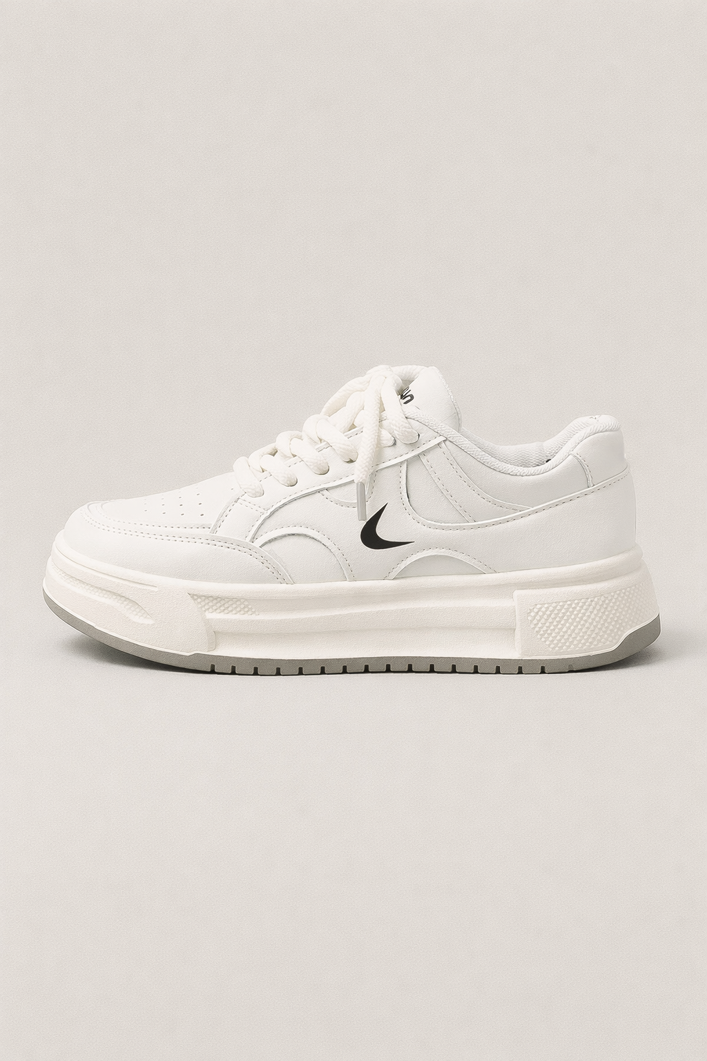 Städtische Damen-Sneakers mit leichtem Plateau - Martina