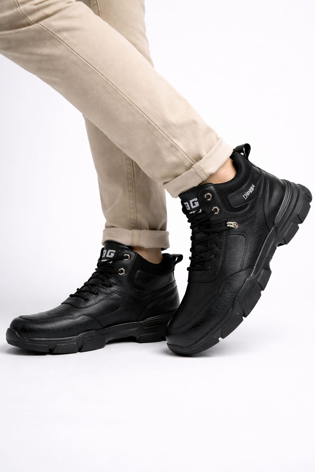 Wasserdichte Herrenstiefel mit robuster Sohle und Schnürung - Giovanni