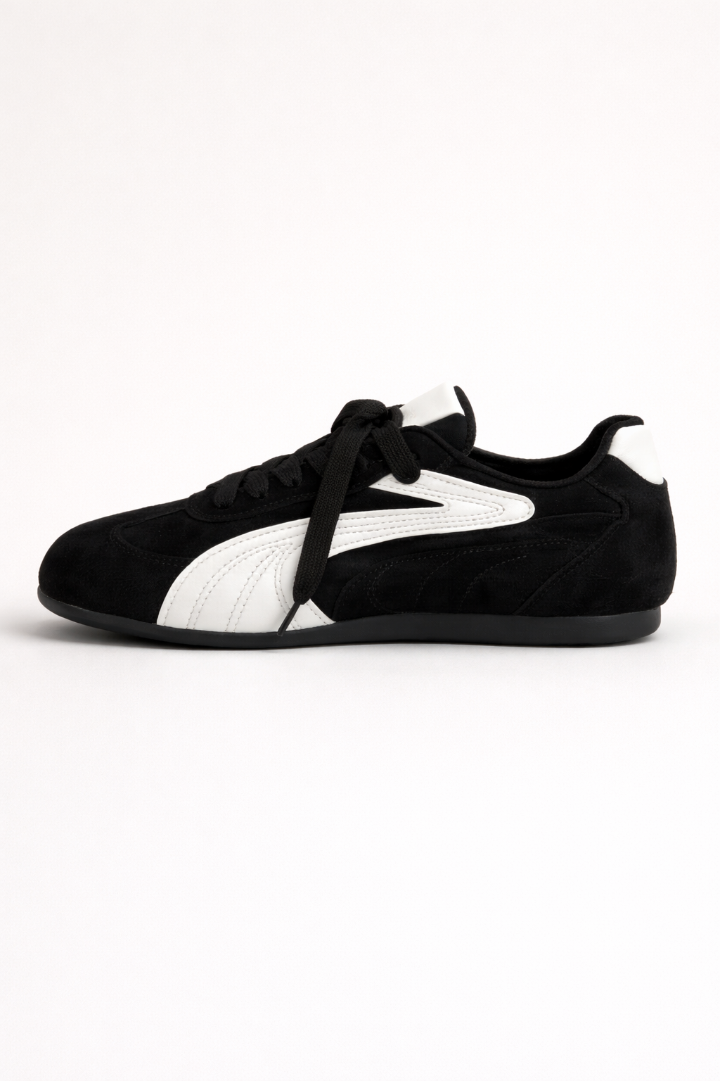 Retro-inspirierte Low-Profile-Turnschuhe für Frauen - Ivy