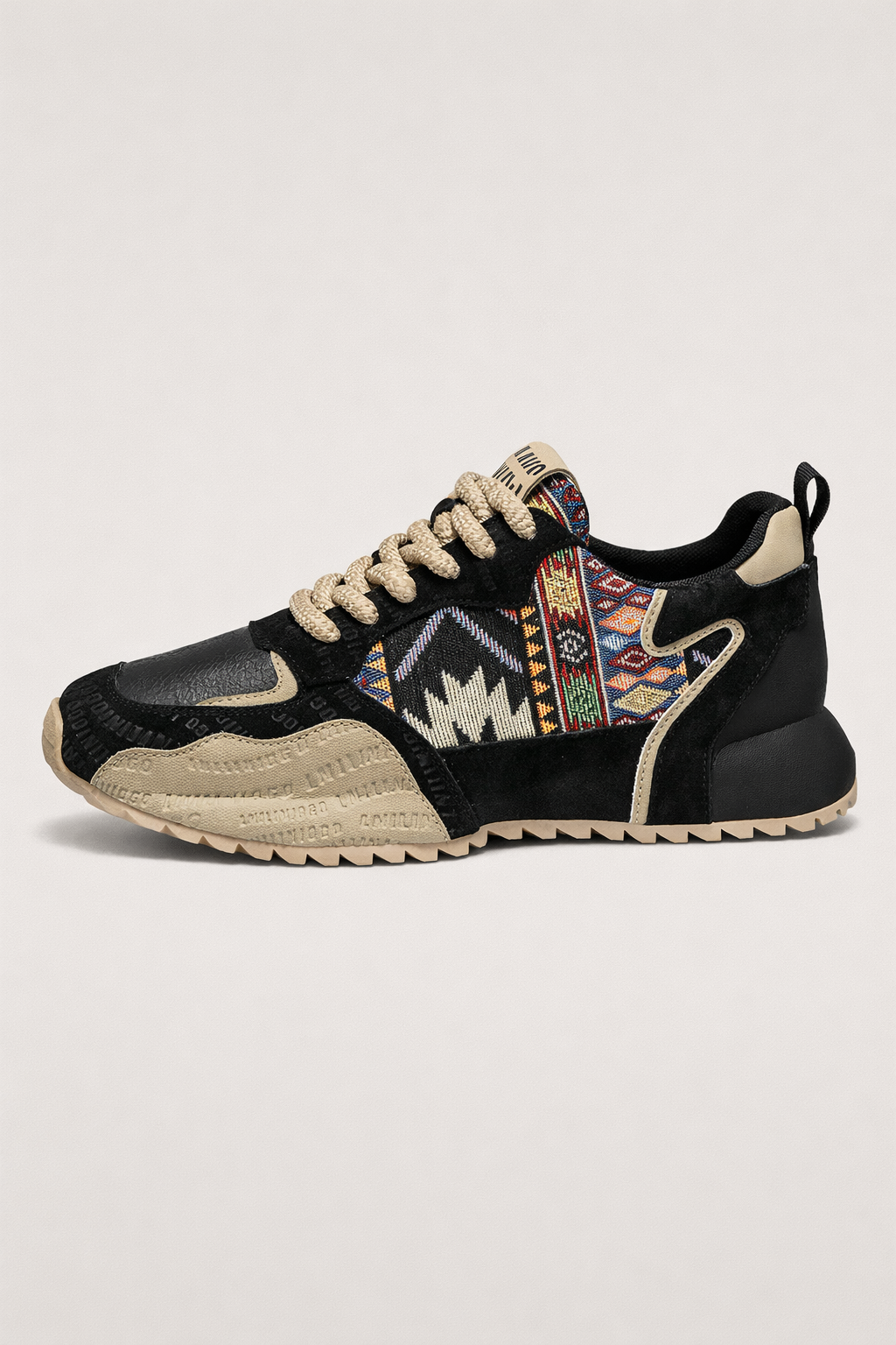 Herren-Turnschuhe mit dicker Sohle und Textildesign - Aleron