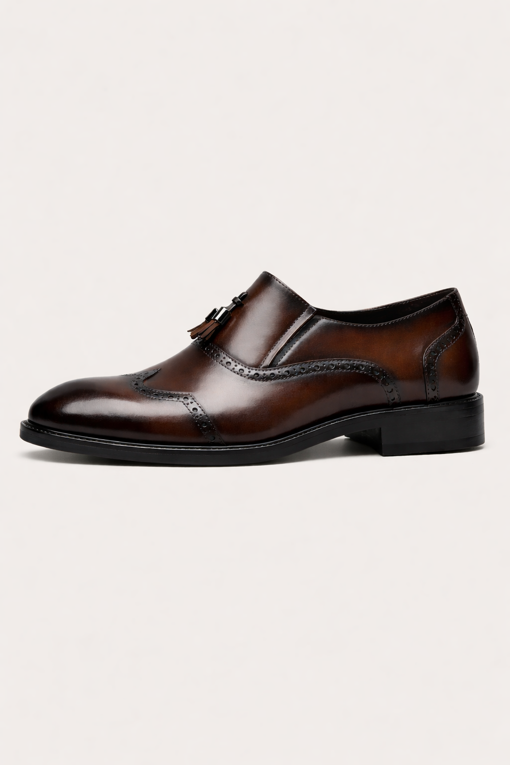 Herrenschuhe mit klassischem Design und Quasten - Almeric