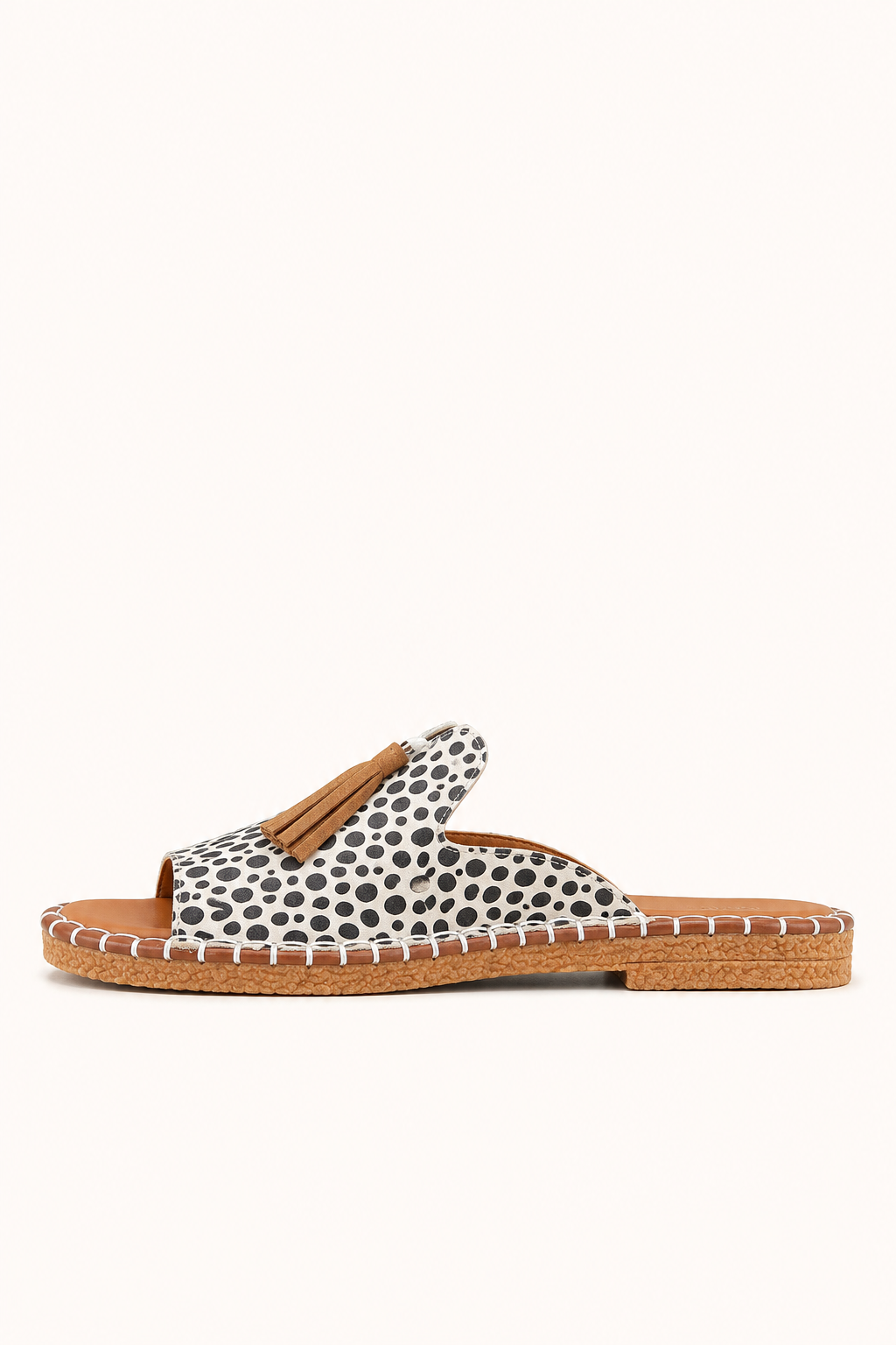 Flache Damensandalen mit Muster und Quasten – Meike
