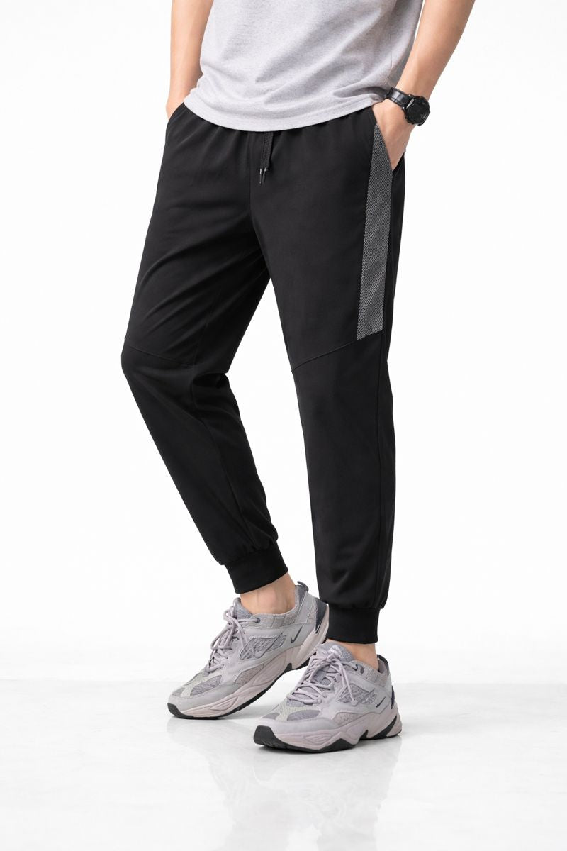 Konisch zulaufende Herrenhose mit Gummizug am Saum - Lucas