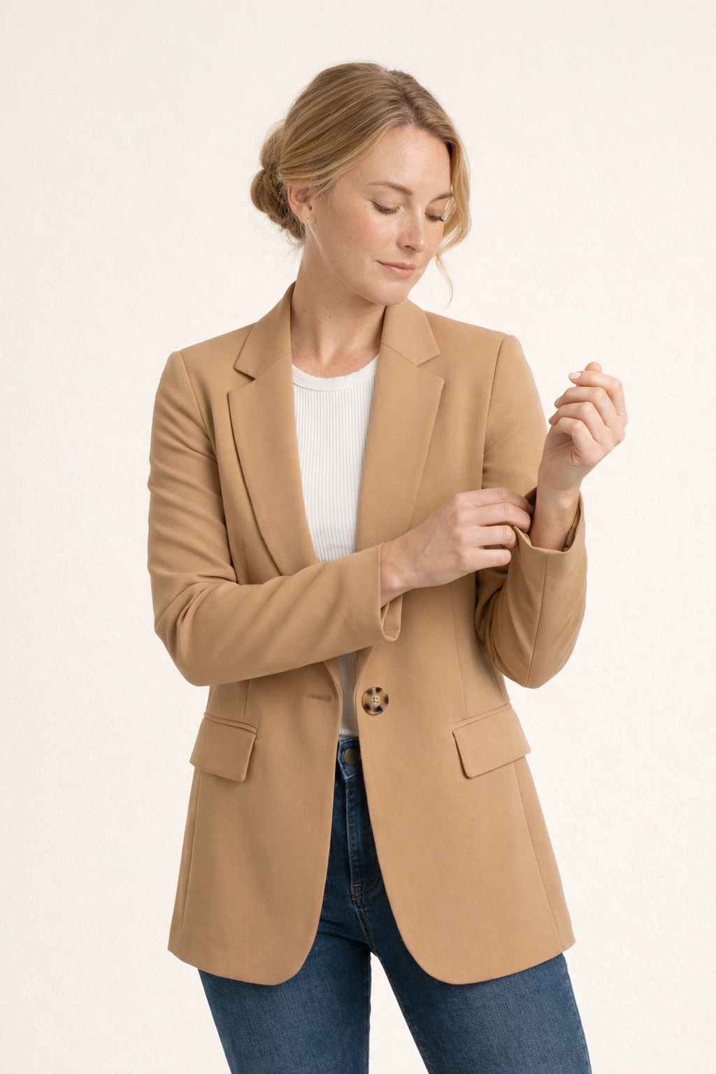Klassischer Damenblazer mit Revers und Knopf - Irmina