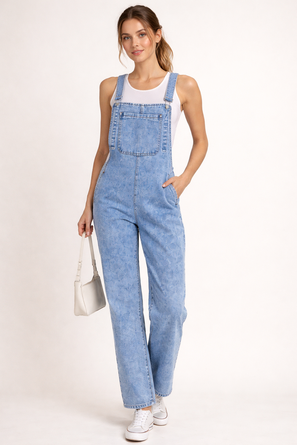 Gerade geschnittener Denim-Overall für Damen mit verstellbaren Trägern - Karolina
