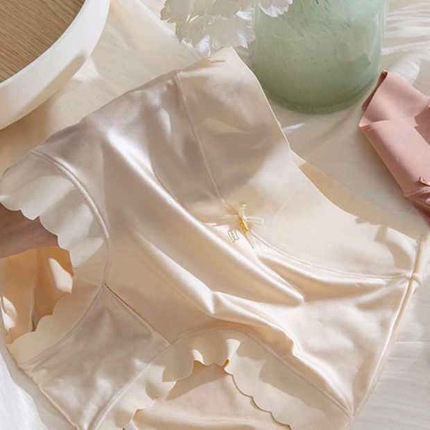 FINE - Slip en satin sans couture