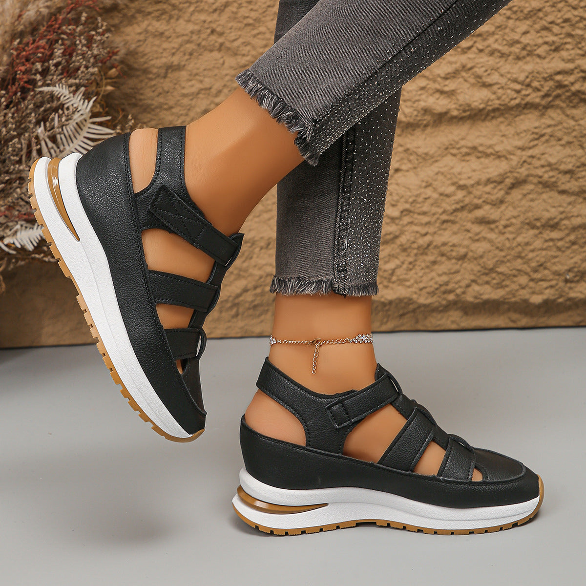 Orthopädische Damen-Komfort-Sandalen mit leichtem Keilabsatz - Vanne