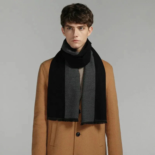 Eleganter Herrenschal für den Winter