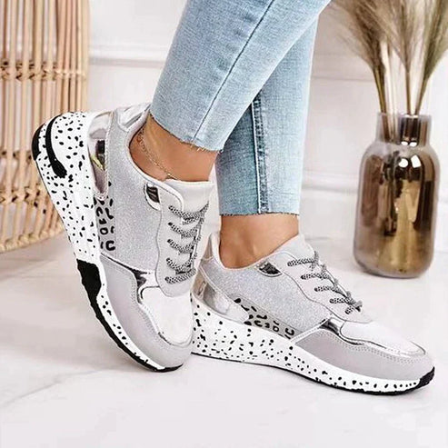 Jana - Chaussures à lacets stylées avec motif léopard pour un look tendance