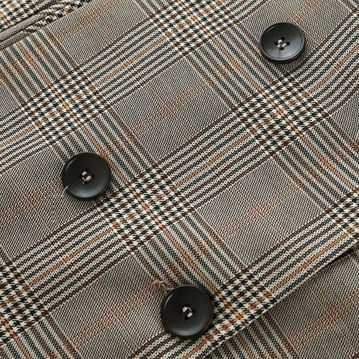 Carinesse - Blazerjacke mit Vintage-Karos Chic und Lässigkeit