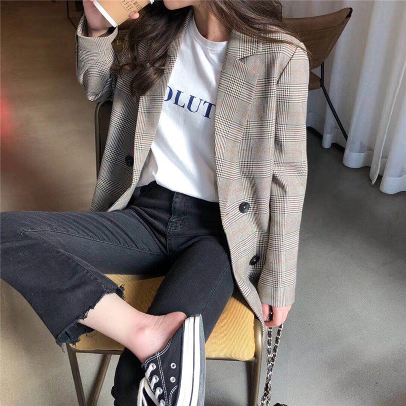 Carinesse - Blazerjacke mit Vintage-Karos Chic und Lässigkeit