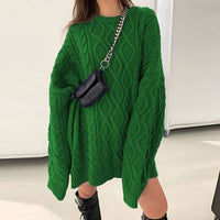 Enna - Texturiertes Strickkleid mit Zopfmuster und Lockerer Passform