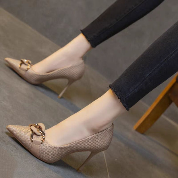 Talons pour femmes en texture tissée avec d'élégants ornements métalliques - Mireille