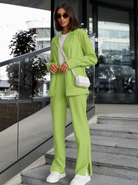 Kiara - Ensemble deux pièces avec manches longues et pantalon uni