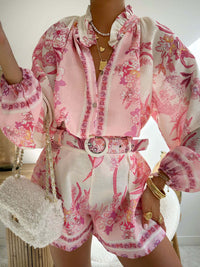 Ensemble floral pour femmes avec chemisier et short avec ceinture - Noara