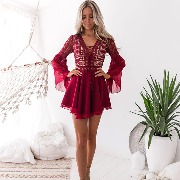 Karin - Robe tendance avec des détails à la mode