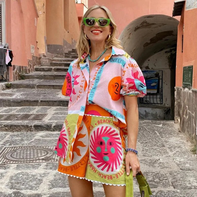 Bedrucktes Damenset mit Shirt und elastischen Shorts - Mireva