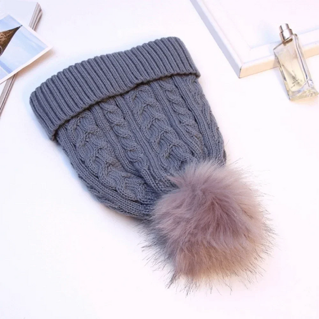Damenstrickmütze mit Fleecefutter und Bommel - Sauly