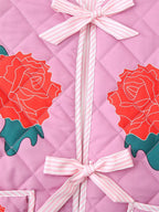 Scarlett - Rosafarbener Damenmantel mit Patchwork und Schleife
