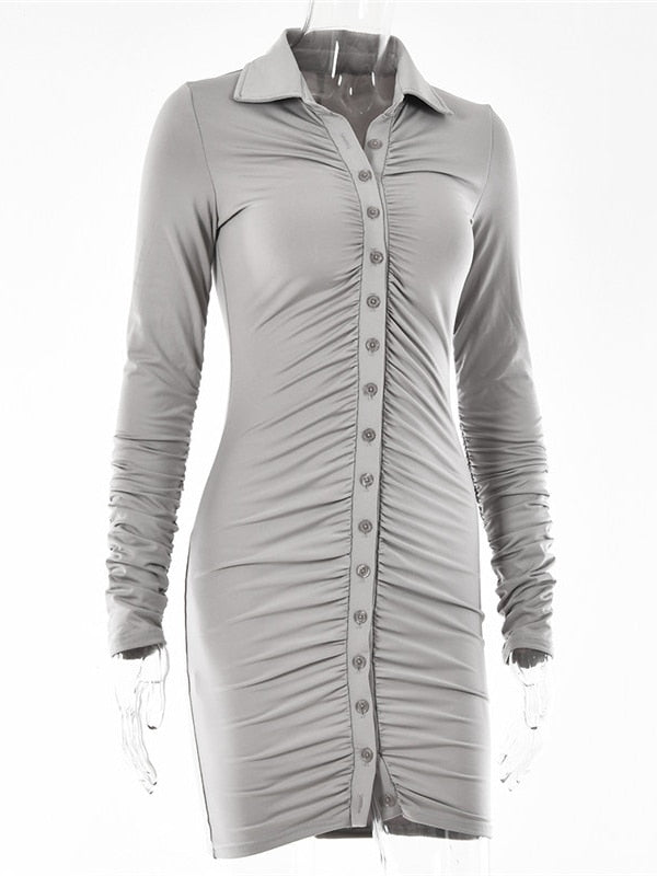 Viki - Eng anliegendes Abendkleid mit Knopfleiste