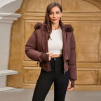 Kurze Damenjacke mit Kapuze - Avenil