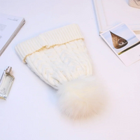 Damenstrickmütze mit Fleecefutter und Bommel - Sauly