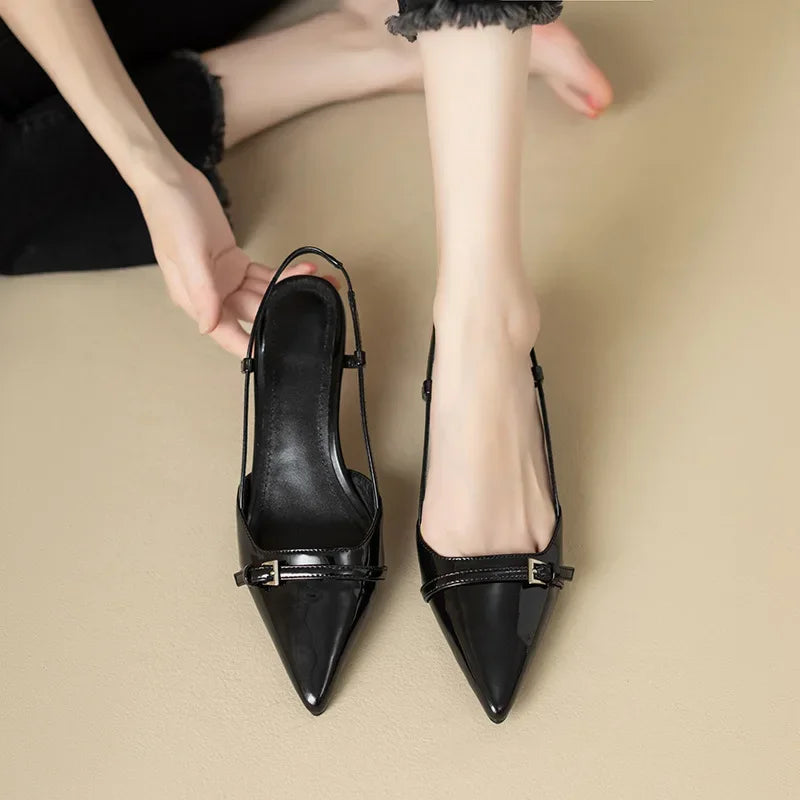 Damen Schuhe offener Zeh feiner Zehenriemen Rist niedriger Absatz elegant - Chloé
