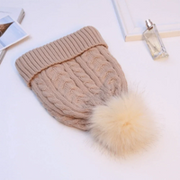 Damenstrickmütze mit Fleecefutter und Bommel - Sauly