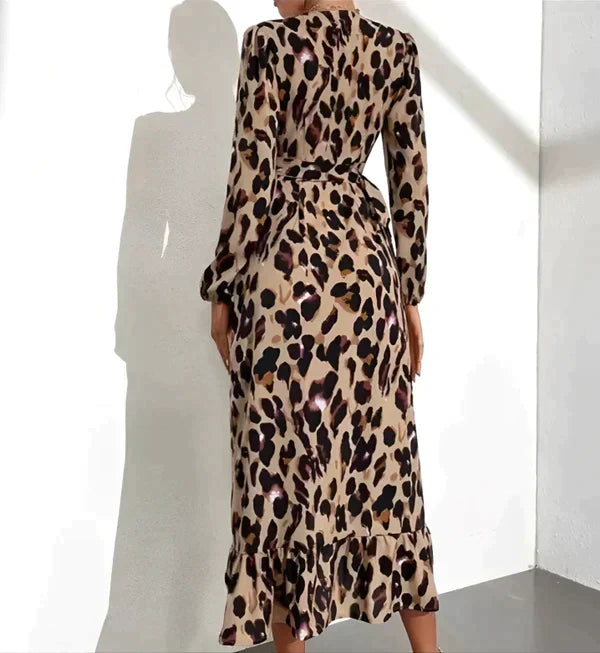 Lisandra | V-neck dress