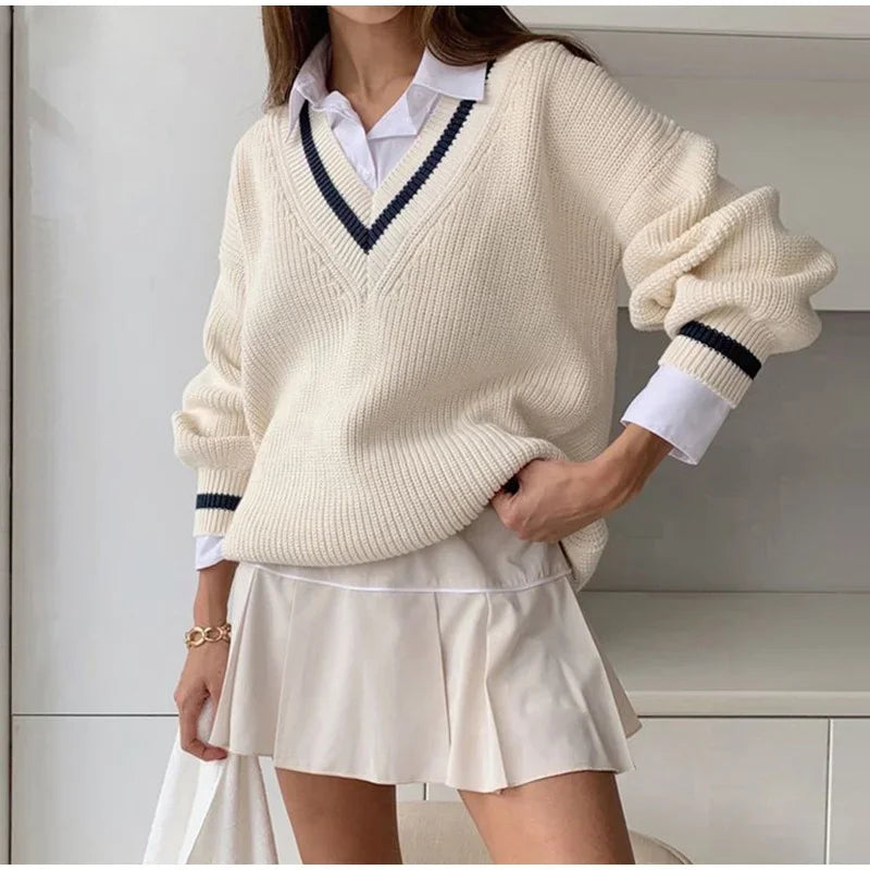 Danella - Damenpullover mit langen Ärmeln und V-Ausschnitt
