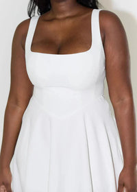 Melody - Nouvelle robe bustier longueur midi, simple et ajustée