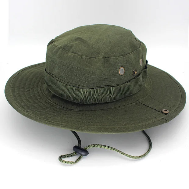 Mode de chapeau de cowboy de randonnée estivale