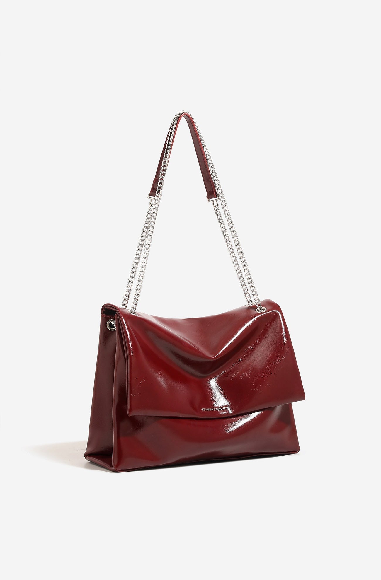 Damen-Umhängetasche mit Überschlag und Metallkette
