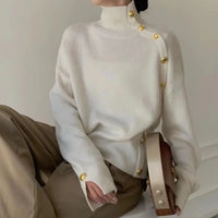 Joena - Rollkragenpullover mit asymmetrischem Knopfdetail