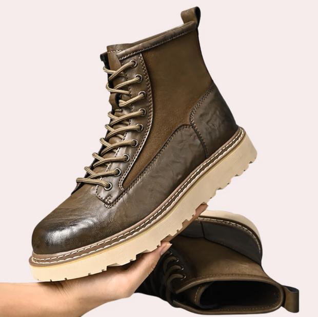 Bottes en cuir pour hommes, élégantes et de haute qualité