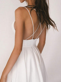 Katrina - Elegant dress with V-neckline