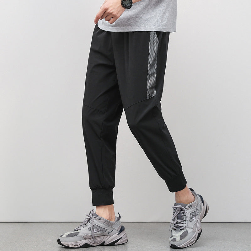 Konisch zulaufende Herrenhose mit Gummizug am Saum - Lucas